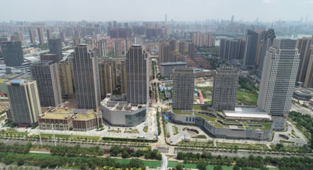 距经开万达几站路的四新要开万达广场了?