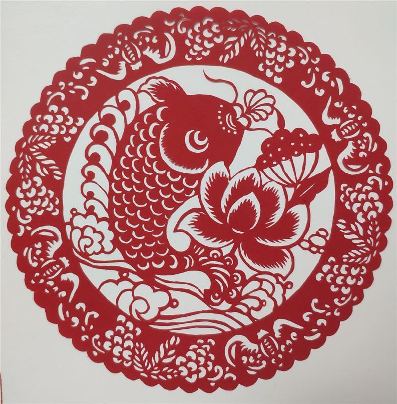 金陵剪纸世家:一把剪刀用了50年,剪纸成为生活的一部分_腾讯新闻