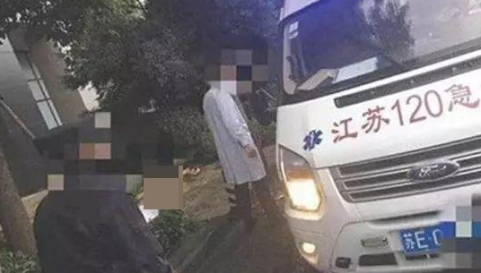 杨旭文|曾卷入赵本山女弟子坠楼案，杨旭文未受影响出演冯小刚新戏