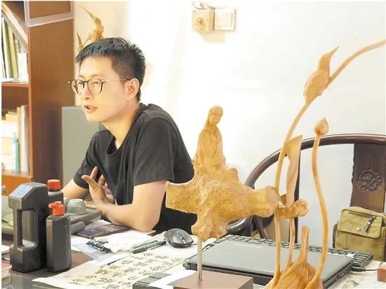 木雕|木雕、蛋雕、篆刻、书法…这位90后小伙不简单