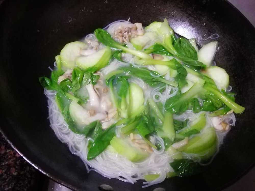 老蛏米粉汤,这个夏天,最后的清凉