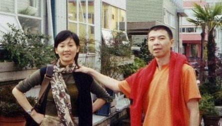 冯小刚|冯小刚二婚娶了徐帆后，前妻张娣过得怎么样了？