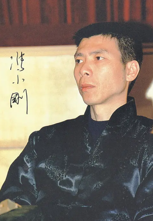 冯小刚|冯小刚二婚娶了徐帆后，前妻张娣过得怎么样了？