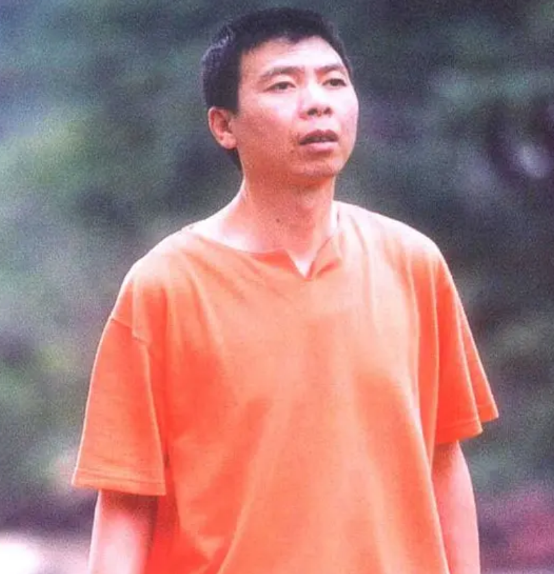 冯小刚|冯小刚二婚娶了徐帆后，前妻张娣过得怎么样了？