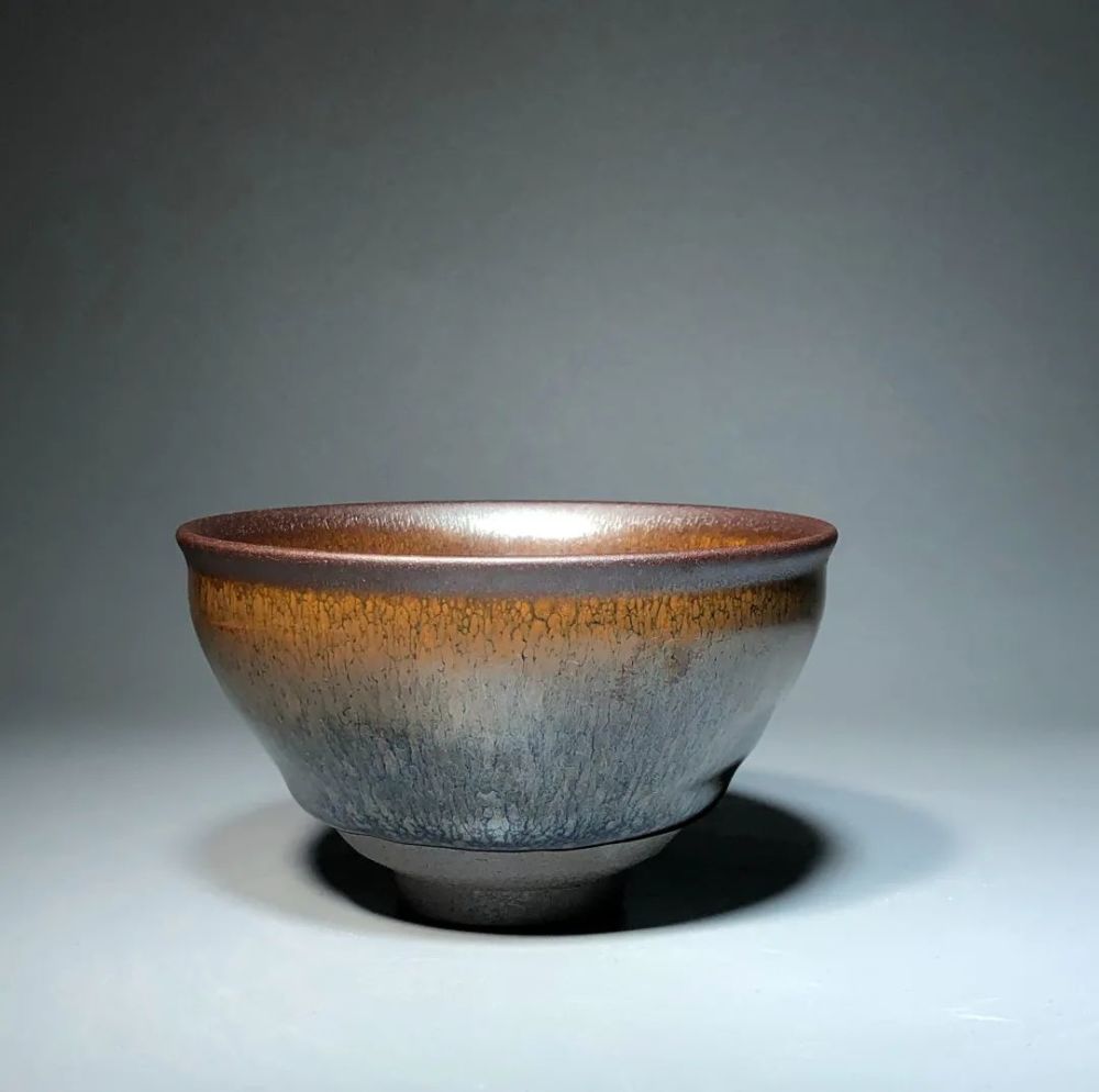 建盏|建盏重金属含量那么高，拿来喝茶会中毒吗？