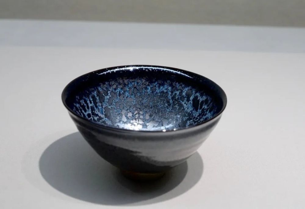 建盏|建盏重金属含量那么高，拿来喝茶会中毒吗？