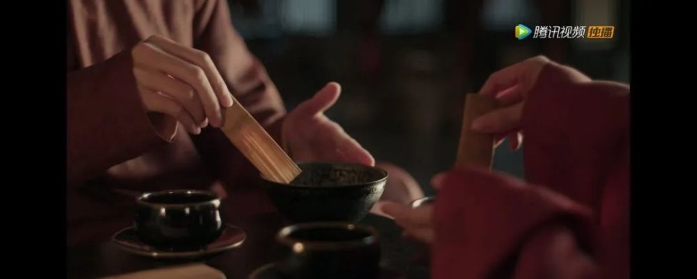 建盏|建盏重金属含量那么高，拿来喝茶会中毒吗？