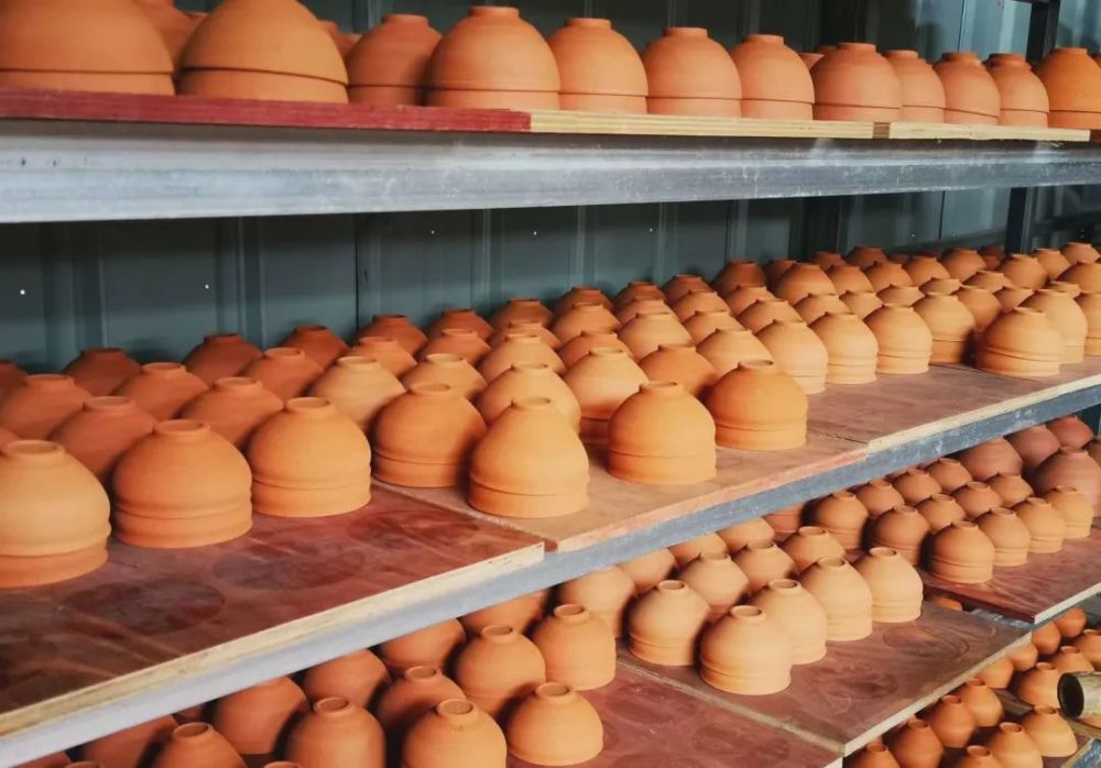 建盏|建盏重金属含量那么高，拿来喝茶会中毒吗？