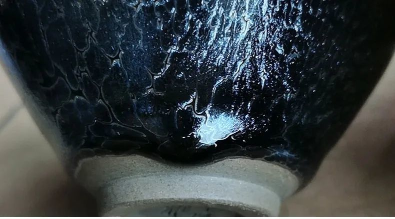 建盏|建盏重金属含量那么高，拿来喝茶会中毒吗？