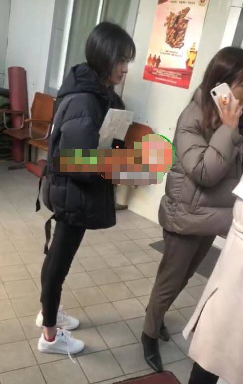 郑爽|张恒被限制消费后，郑爽却被夸“旺夫相”，本尊亲自发文回应