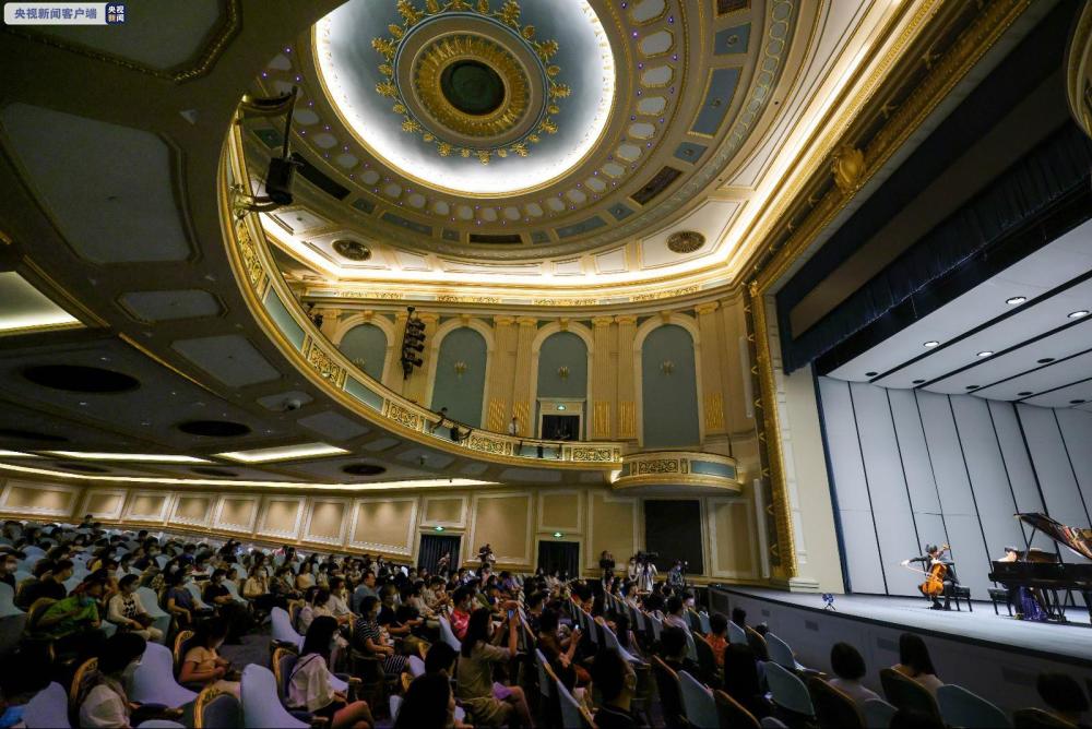 上海音乐厅是全国第一座音乐厅,是上海第一座由中国建筑设计师设计的