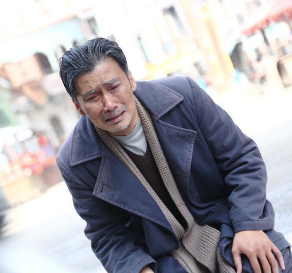 谍战剧|柳云龙、张嘉译和靳东，谁是谍战剧主演“第一人”？