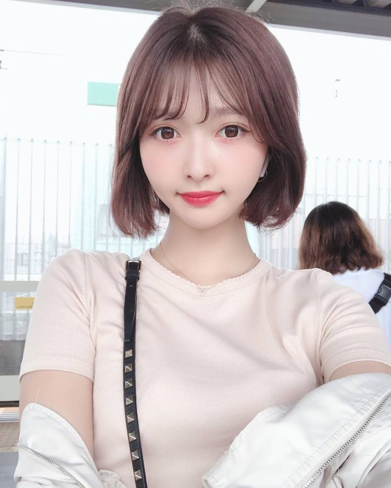 富二代女星为靠自己实现演艺梦兼职送外卖