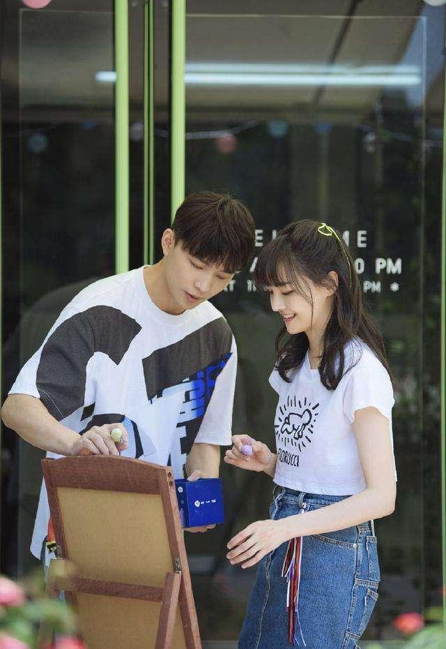 郑爽|郑爽前男友有新欢？张恒被限制消费，发文又秒删耐人寻味