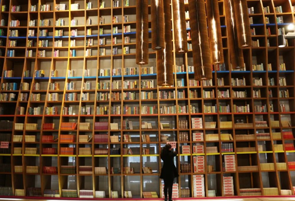 书店|别人家的书架，为什么充满魅力