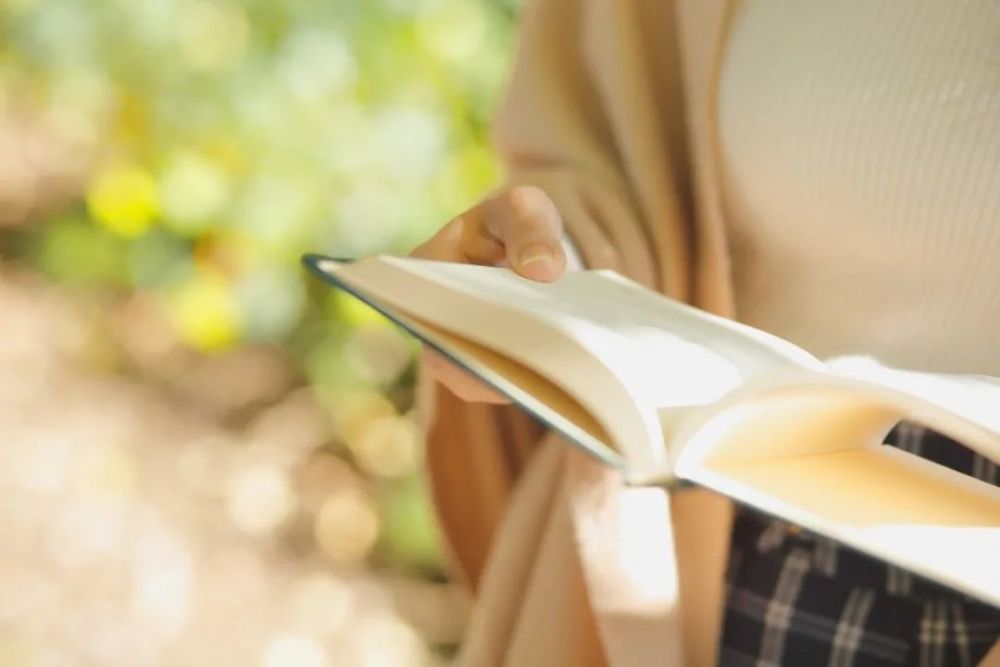 书店|别人家的书架，为什么充满魅力