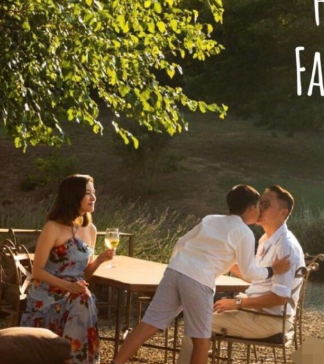 李嘉欣|李嘉欣与许晋亨合体回许家老宅，真正的奢华豪宅罕见出镜，夫妻二人大秀恩爱