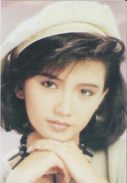 梁朝伟|与梁朝伟相恋6年，和刘嘉玲反目，80年代的霸屏女神当年多美？