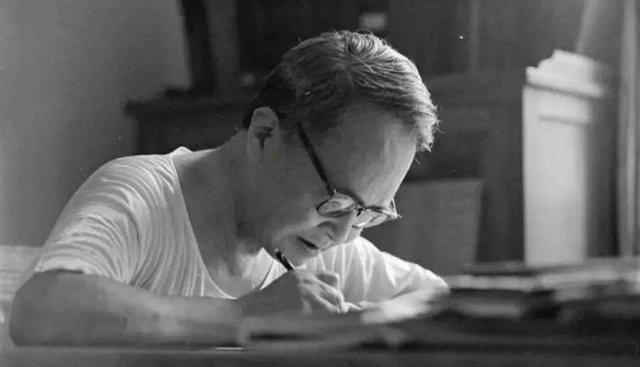 钱钟书|狂人李敖评价钱钟书，读死书而且不会思考，对此你怎么看？