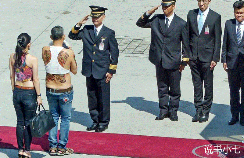 苏提达|爱穿小背心的国王，喜迎贵妃千里寻夫，王后苏提达如何还能睡得着