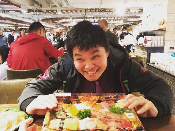 tvb绿叶|10年TVB绿叶成御用变态佬，姐姐是残障人士，兼职开货车养家