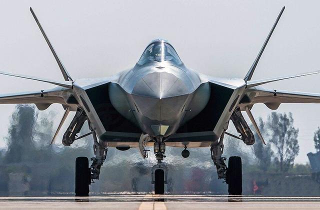 航天器|国产空天飞行器在轨仅两天就落地，是落后吗？后来居上势不可挡