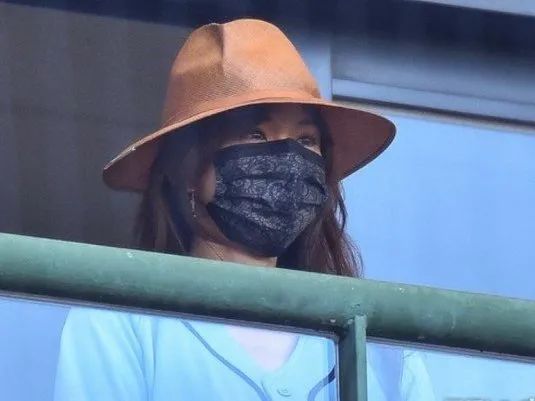 林志玲|46岁林志玲婚后样貌大变，竟被群嘲油腻？网友：完全认不出来…