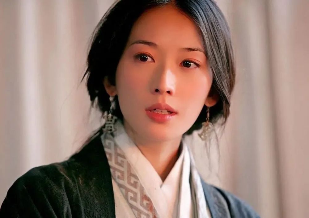 林志玲|46岁林志玲婚后样貌大变，竟被群嘲油腻？网友：完全认不出来…