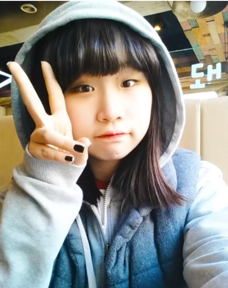 网红|20岁韩国网红自曝全身动刀被批整容上瘾，本尊保证将暂停两年