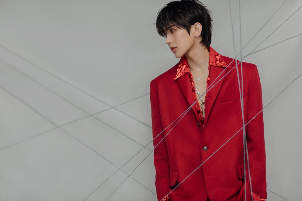 蔡徐坤|蔡徐坤真“人间妄想”！五分钟涨粉六万，露面即吸粉定律诚不欺我