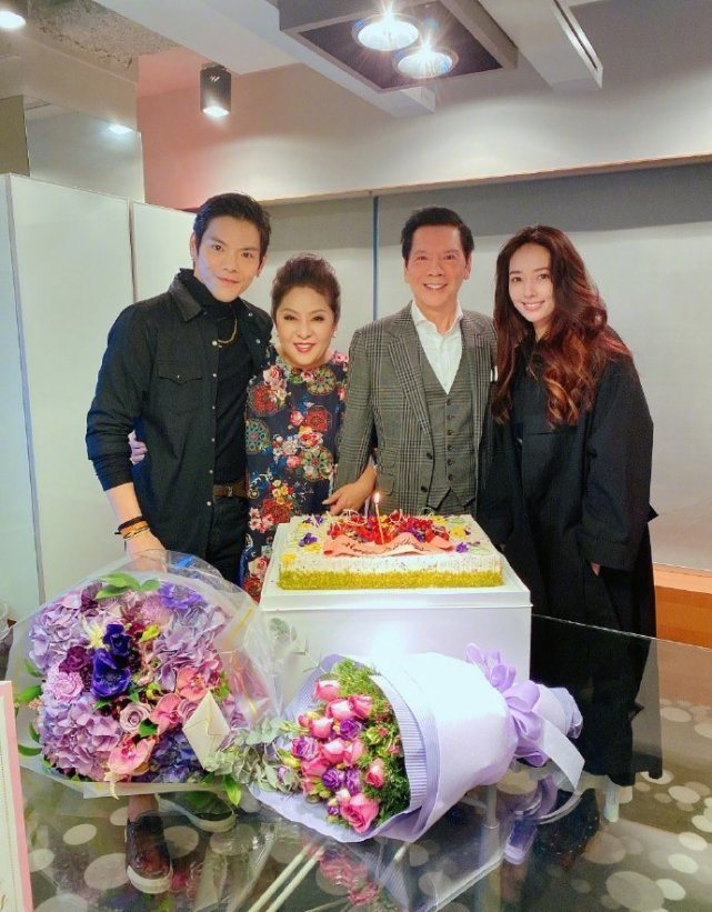 郭碧婷|向佐返台后公开露面，发表获奖感言特意提到郭碧婷与孩子，透露孩子即将出生