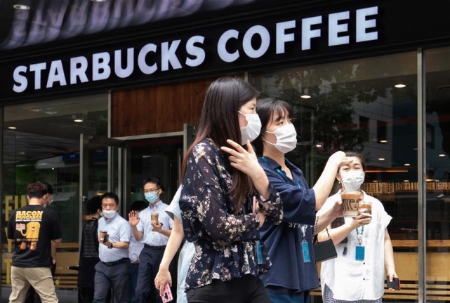 50萬噸泡菜汙染韓國老牌食品廠集體感染文在寅承認影響超預期