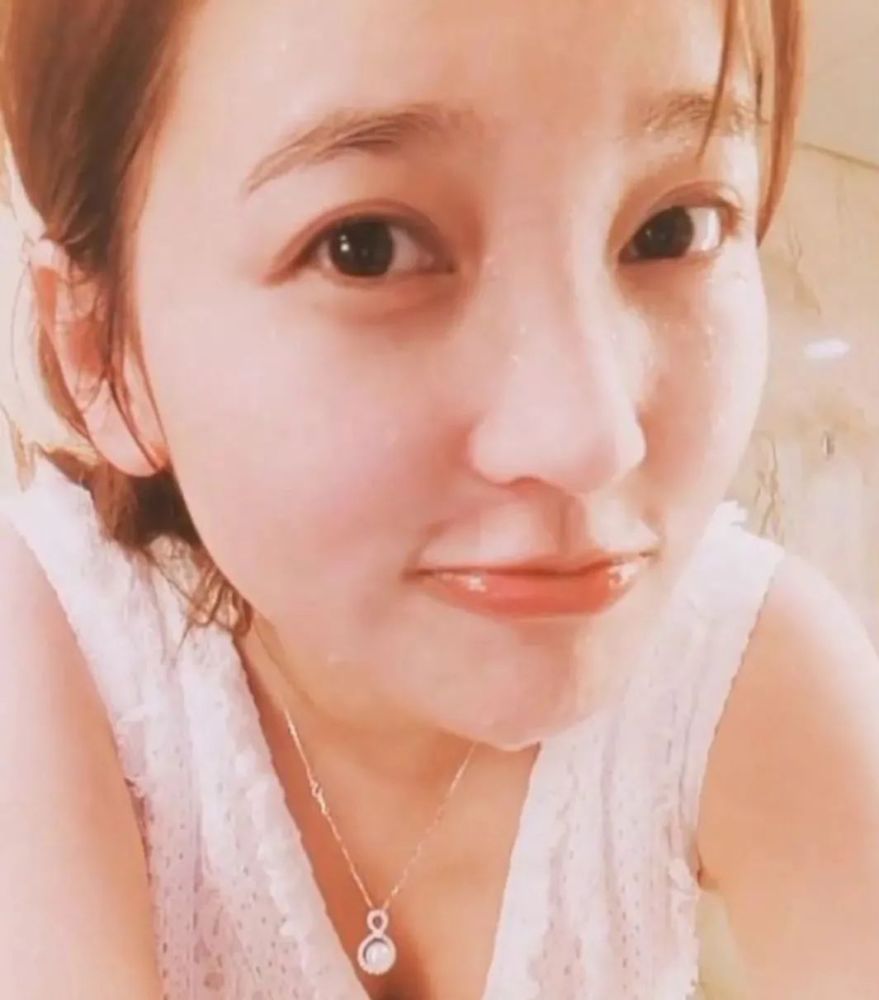 浪姐|《浪姐》成团后才真开撕，宁静被吐槽欺压成员，万茜给恶评直接点赞？