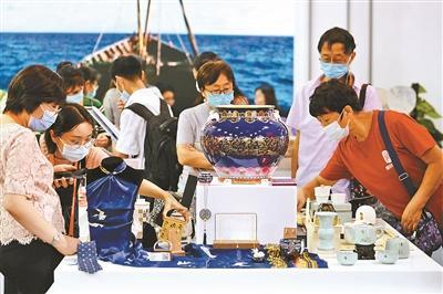 青年文化|首都优秀青年文化创意展亮相服贸会 国潮商品抢眼 青春名片靓人