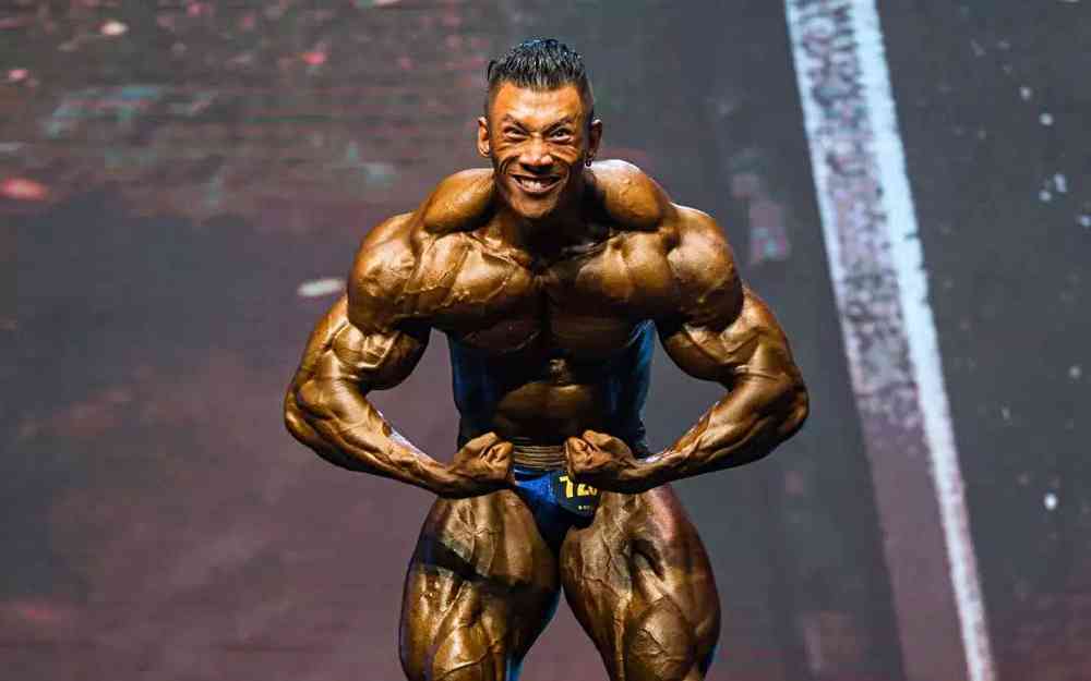 巨兽鹿晨辉到底有多大几张图告诉你