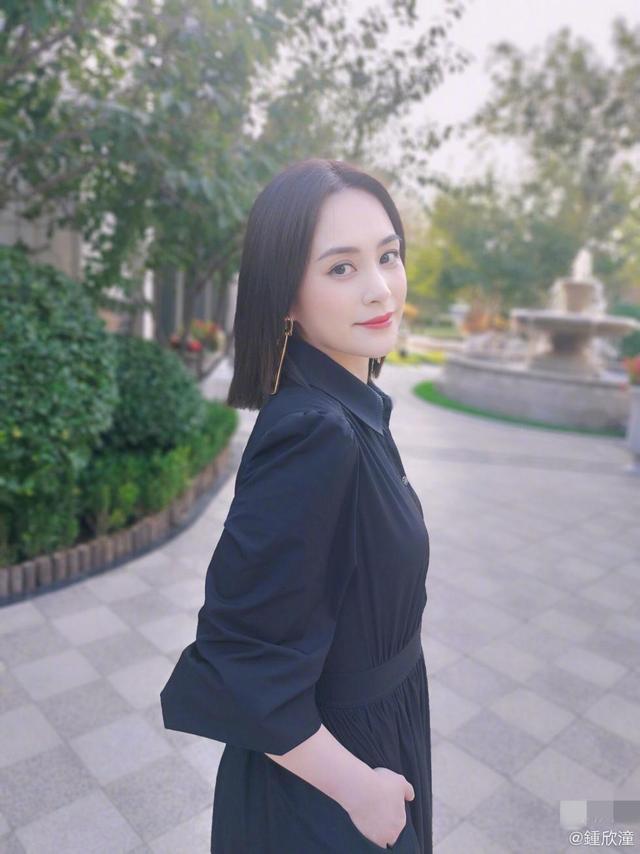 钟欣潼|突发意外！39岁阿娇在酒店受伤，头部伤势严重，已被送往医院治疗