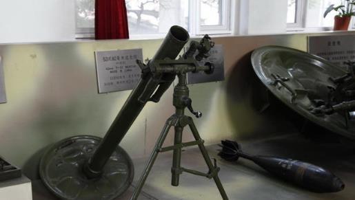 国产53式82毫米迫击炮在班公湖拔点作战中扮演了火力支援的角色