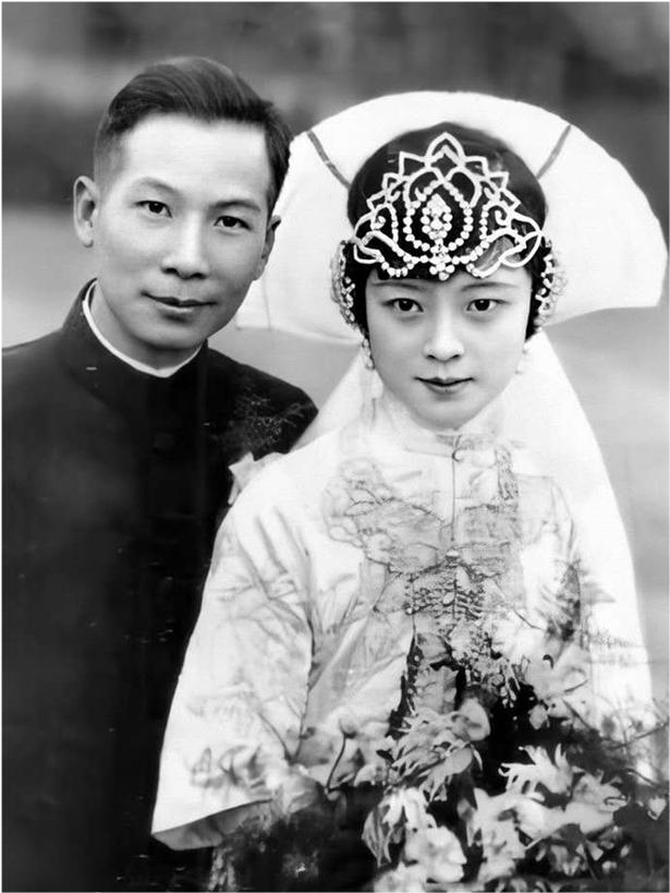 民国名人结婚照:老蒋和第四任妻子很恩爱,梁思成林徽因郎才女貌