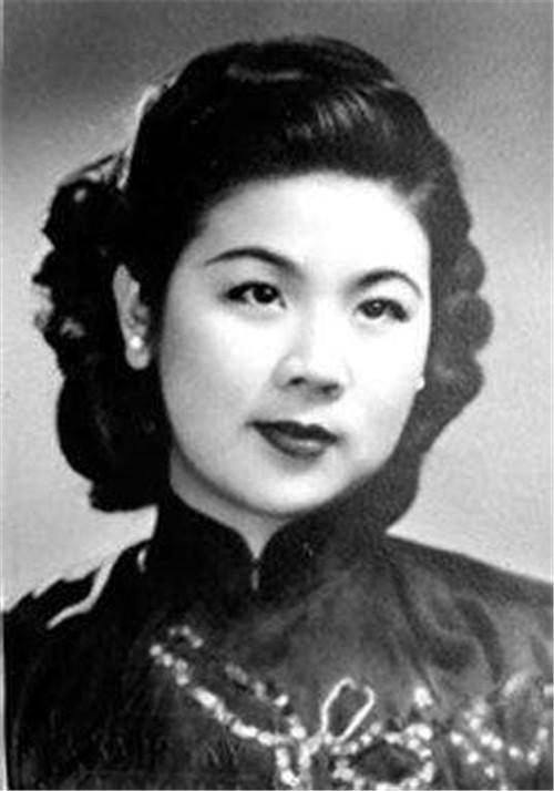 民国金融大亨之女不顾家人反对嫁给破产公子网友慧眼能识人