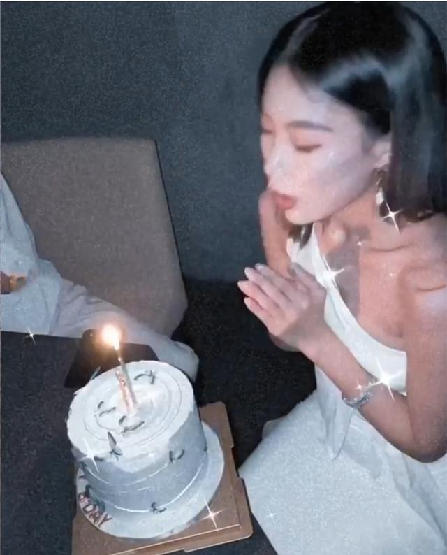 高以翔|依旧难忘高以翔？Bella晒昔日甜蜜照庆生，表白：永远永远在我心