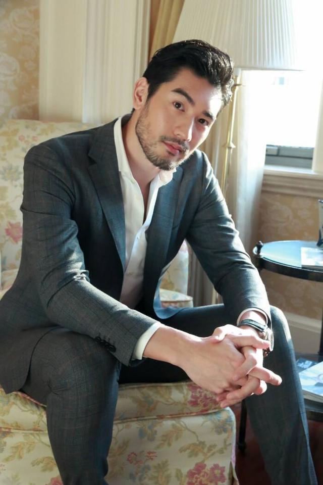 高以翔|依旧难忘高以翔？Bella晒昔日甜蜜照庆生，表白：永远永远在我心