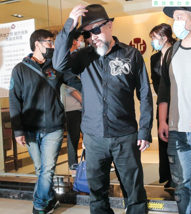 辛龙|刘真离世5个月，辛龙取消复出，发文透露近况：走不出丧妻之痛