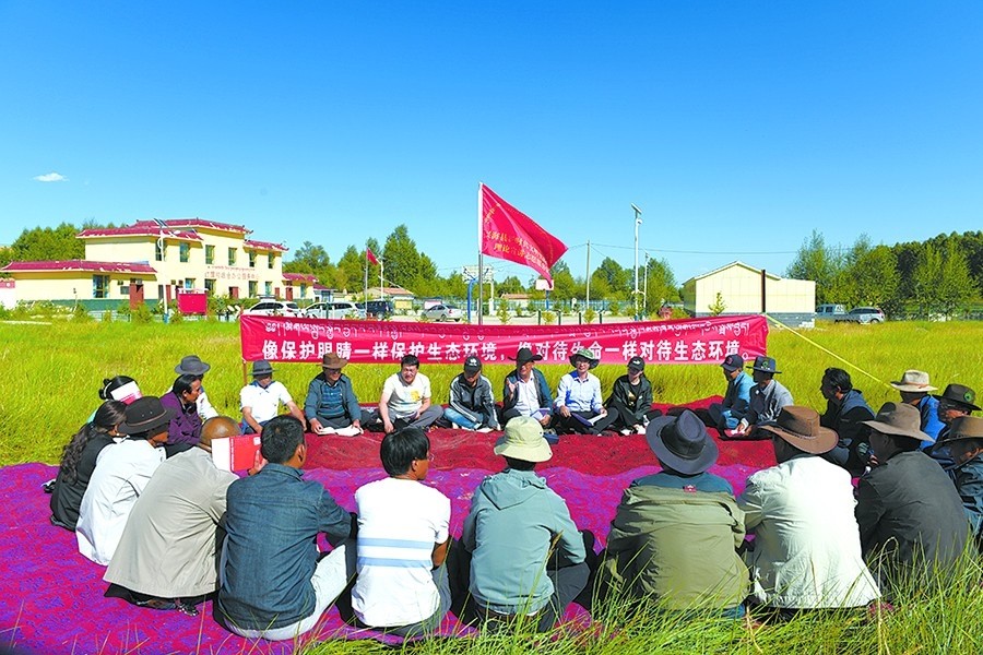 本报记者 孙海玲 摄海拔3000米的海南藏族自治州兴海县河卡镇红旗村