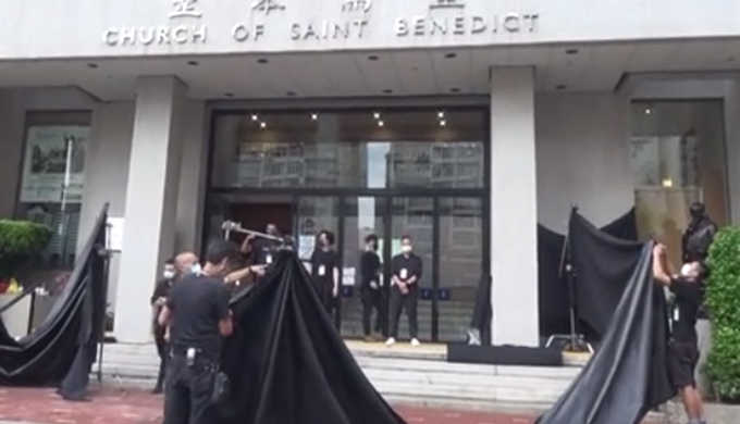 陈木胜|陈木胜将出殡，3大功夫巨星齐聚，洪金宝消瘦成龙憔悴甄子丹凝重