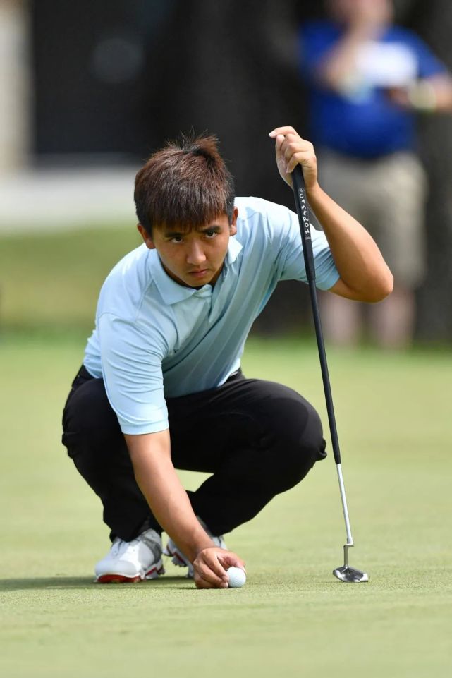 窦泽成:光辉国际巡回赛连续两场打入前十