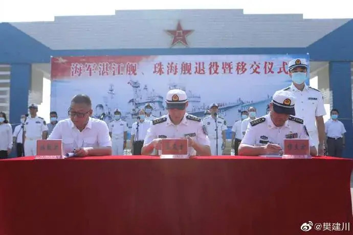 樊建川|四川前副市长，刚刚把051驱逐舰运回家当文物，中国最硬核军迷