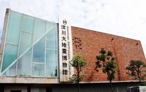 樊建川|四川前副市长，刚刚把051驱逐舰运回家当文物，中国最硬核军迷