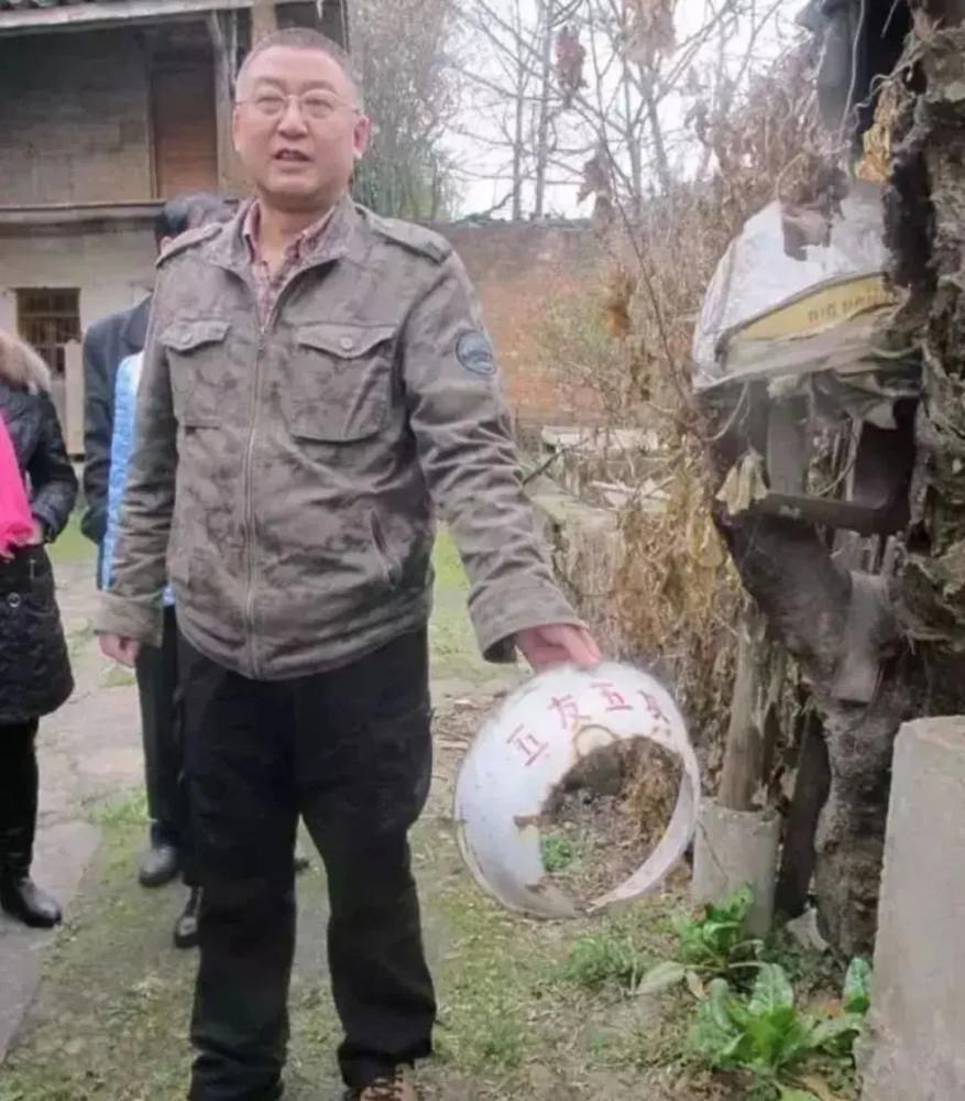 樊建川|四川前副市长，刚刚把051驱逐舰运回家当文物，中国最硬核军迷