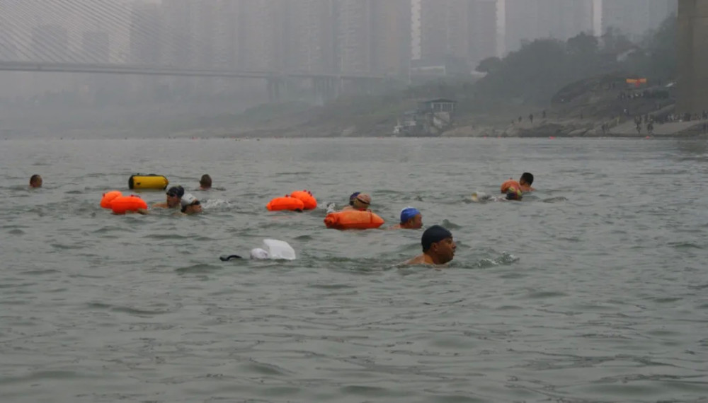 樊建川|四川前副市长，刚刚把051驱逐舰运回家当文物，中国最硬核军迷