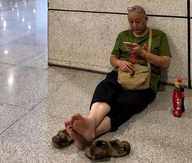 樊建川|四川前副市长，刚刚把051驱逐舰运回家当文物，中国最硬核军迷